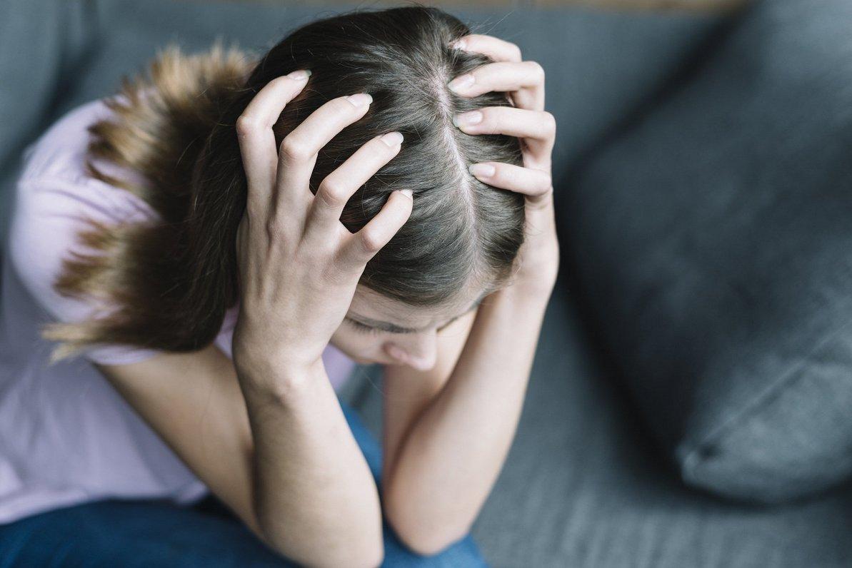 Якщо голова болить понад 15 днів на місяць, неодмінно звертайтеся до лікаря — неврологиня