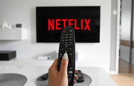 Netflix призупиняє роботу в Росії — Veriety