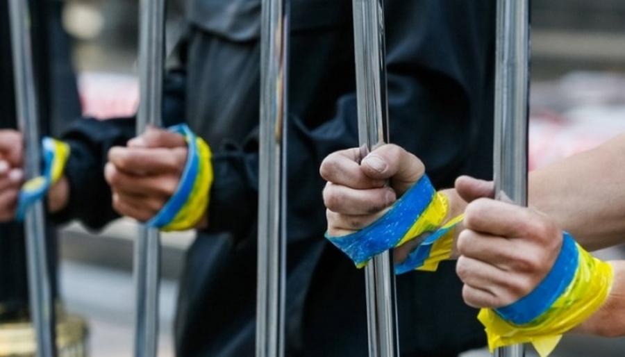 Військові рф полонили 24 українських посадовців