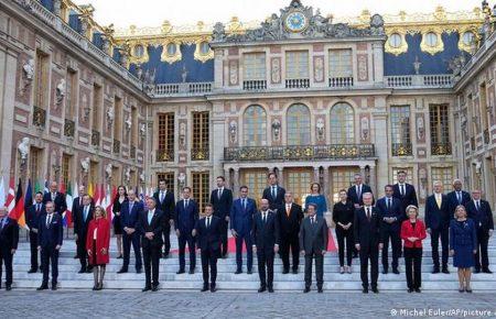 Саміт у Версалі: готові до нових санкцій проти росії, про швидкий вступ України до ЄС поки не йдеться