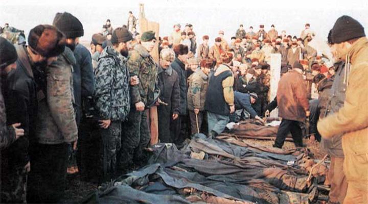 Російські військові і у Чечні проводили «зачистки», вбиваючи цивільних: стріляли у літніх людей, жінок