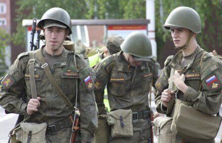 «Запрет увольняться вместо выплат» — в россии ищут способы удержать армейцев, утративших мотивацию воевать