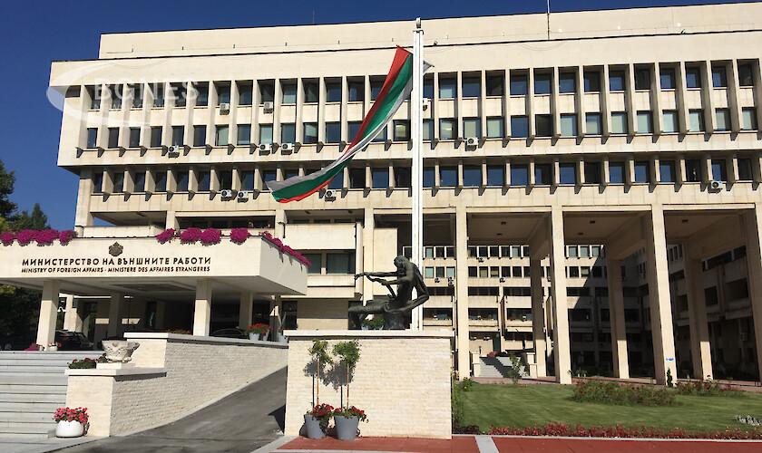 Парламент Болгарії зобов'язав уряд надати військову допомогу Україні