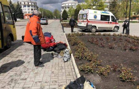 На Луганщині військові рф обстріляли евакуаційний автобус, людей вдалося вивезти