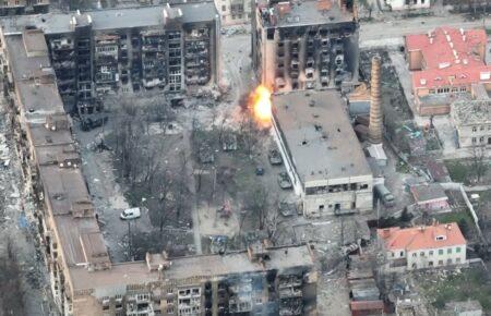 В Мариуполе рф хочет возобновить обучение и провести «карнавал победы» 9 мая