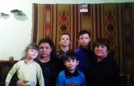 «Нам немає куди повертатися» — мама п’ятьох дітей із Маріуполя