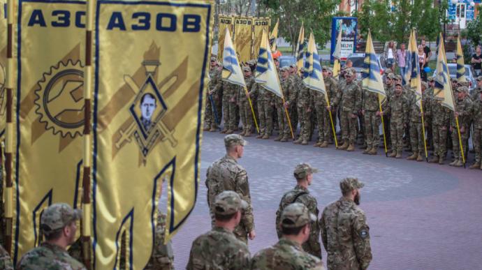 Розповіді про радикальність «Азову» на Заході — ніби виправдання для того, щоб не втручатися — Ліхачов