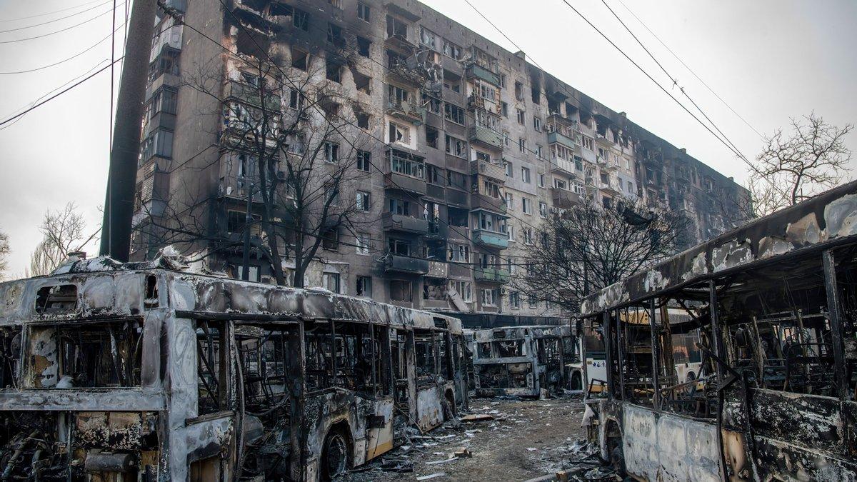 У Маріуполі окупанти могли скидати фосфорні бомби, не виключаємо й хімічну зброю – Мотузяник