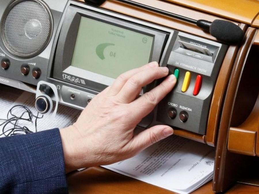 $100 тисяч за російський танк та $1 млн за літак: які ще закони ухвалила ВРУ?