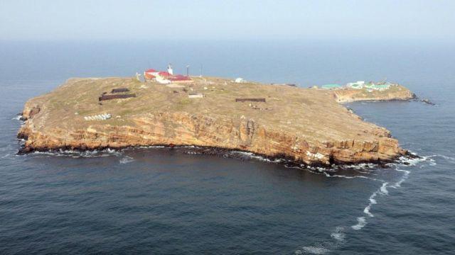 На Зміїному окупанти намагаються встановити системи ППО