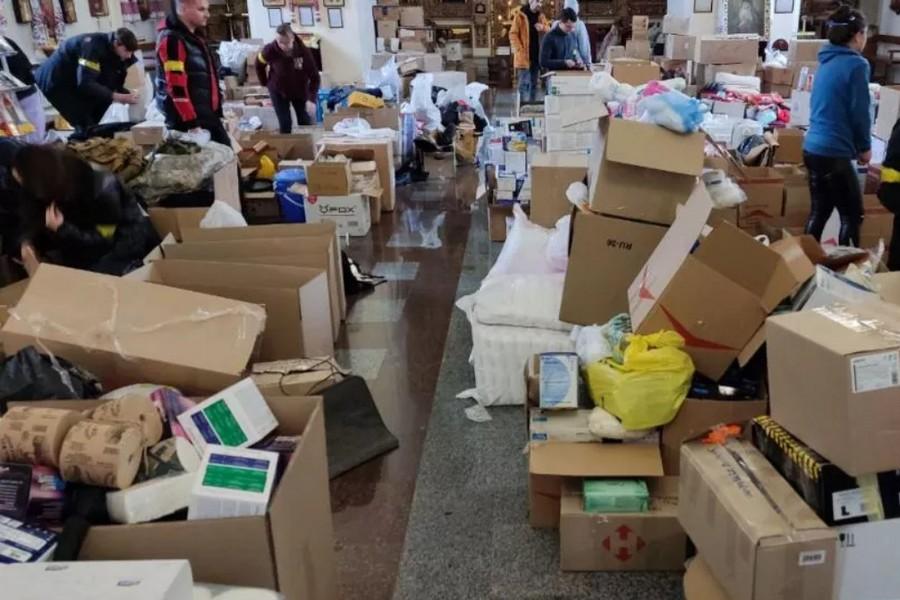 У гуманітарних передачах на фронт мають переважати більш необхідні, ніж цигарки, речі — боєць Нацгвардії