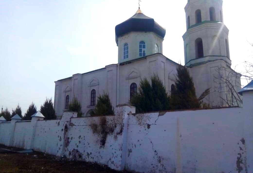 Унаслідок обстрілів Луганщини загинув настоятель храму московського патріархату