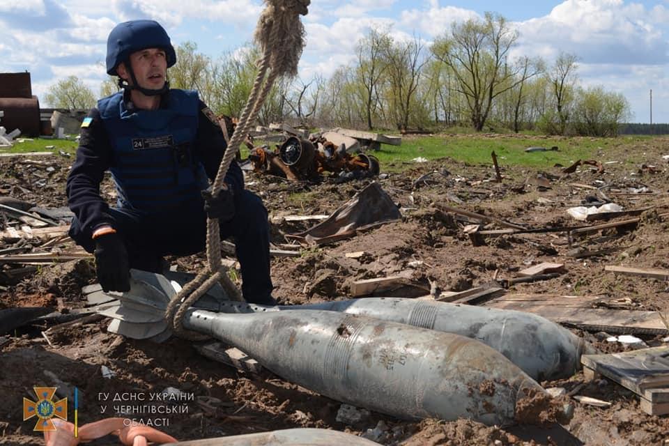 Унаслідок ракетного удару російських окупантів по Десні загинули 8 людей, ще 12 травмовані