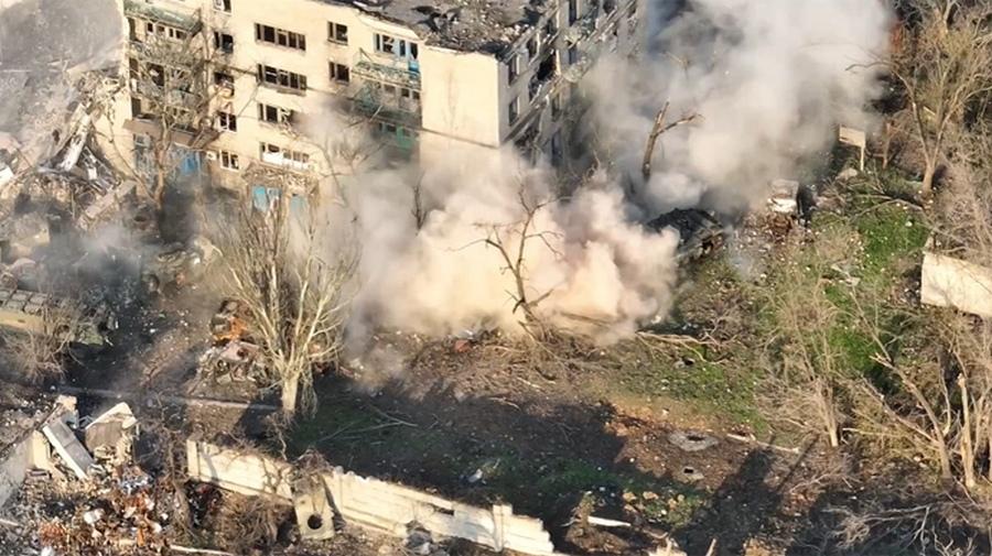 У Маріуполі не вистачає їжі, російські окупанти роздали продукти 6,5% містян