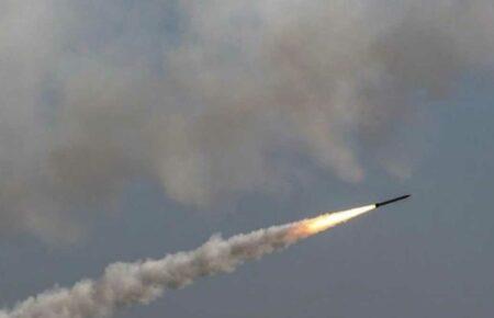 Росіяни вдарили по Кривому Рогу балістичними ракетами, є постраждалий