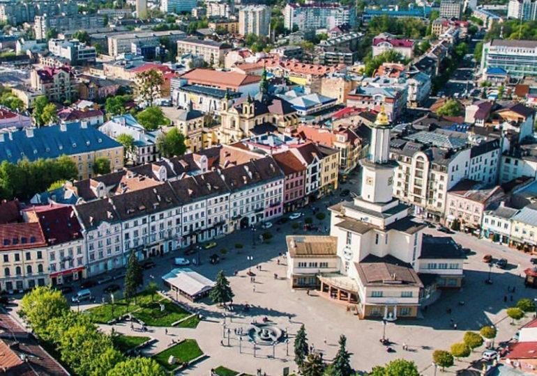 В Ивано-Франковске власти попросили жителей выехать из города на 7-9 мая