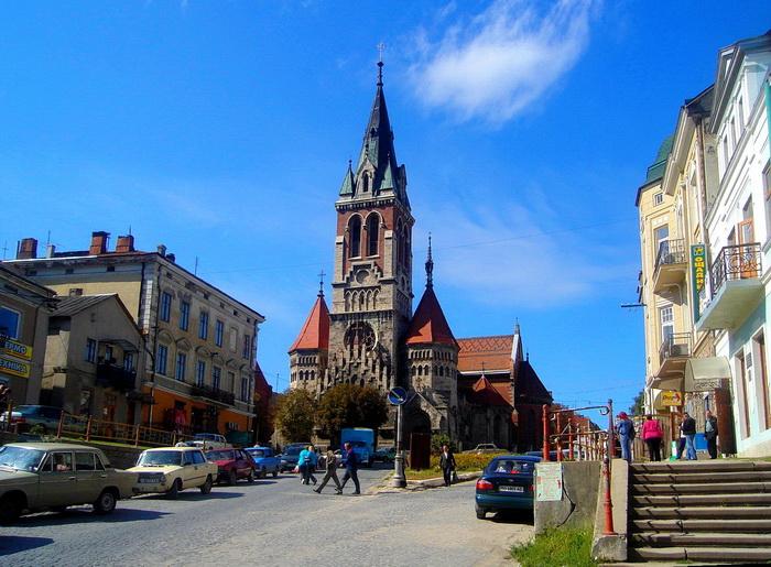 Чортків після вибухів опинився без газопостачання, міськголова закликав не панікувати