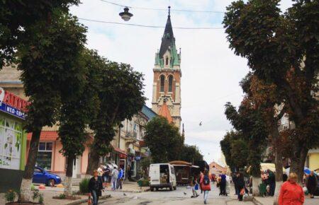 Из-под завалов домов в Черткове после ракетных обстрелов спасли 12 человек — ГСЧС