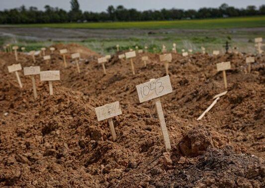 У Маріуполі окупанти фактично зупинили ексгумації і перепоховання — Андрющенко