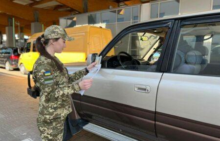 За 100 днів війни в Україну в'їхали майже 2,7 млн українських громадян