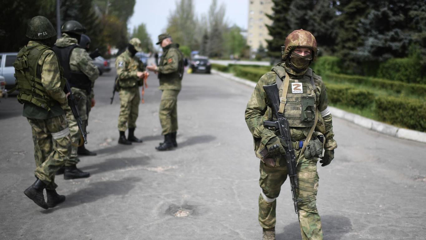 Озброєні окупанти викрали виборчу документацію з Держархіву у Херсоні