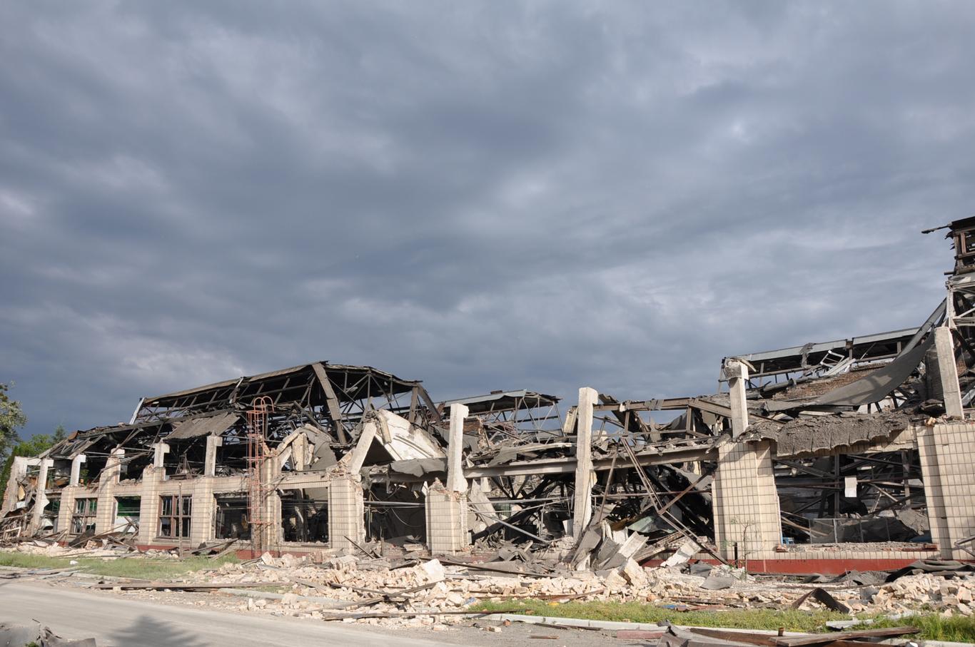 «Укрзалізниця»: Декілька цехів київського заводу, по якому вдарили російські ракети, не підлягають відновленню 