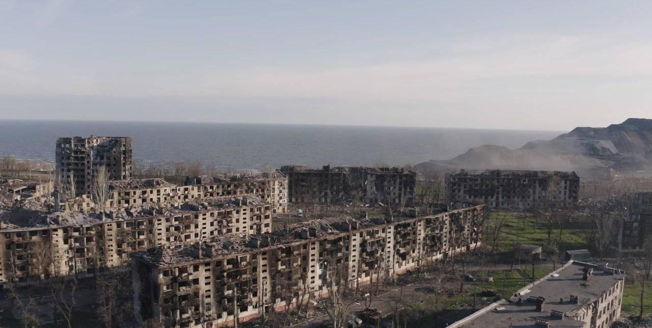 In Mariupol, almost half of the high-rise buildings have 50-100 bodies under the ruins – adviser to the mayor