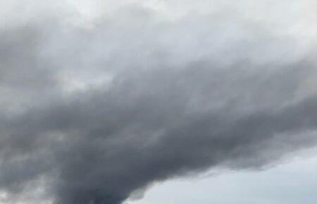 У Дарницькому та Дніпровському районах Києва — вибухи, одну людину госпіталізували