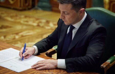 Зеленський розпустив делегацію ТКГ щодо Донбасу