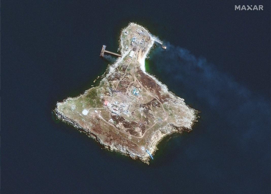 Росія атакувала острів Зміїний задля тиску на цивільне судноплавство — Гуменюк