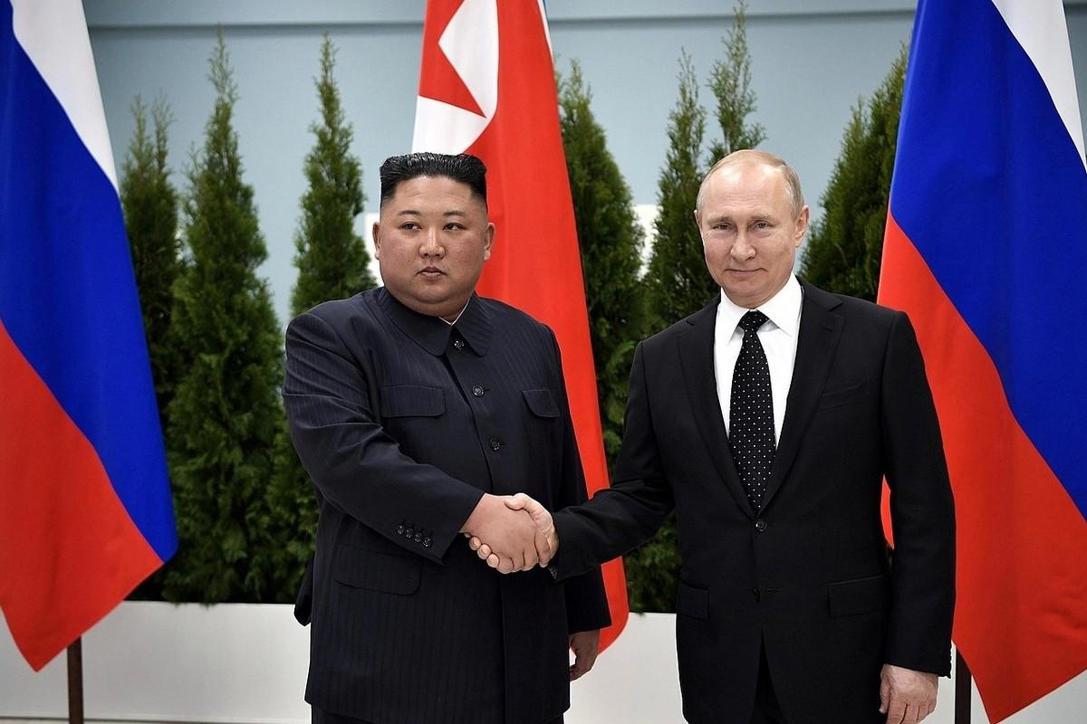 Світ звикає жити без Росії — Краєв