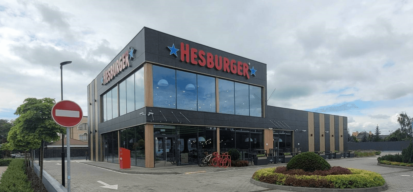 Финская сеть Hesburger снова открывает свои рестораны в Украине