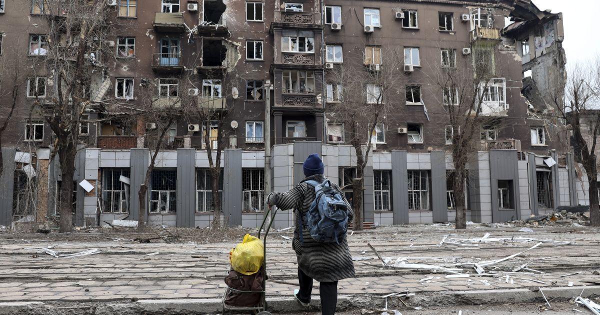 В Мариуполе врач-онколог принимал по 5 человек одновременно — Бородин (аудио)