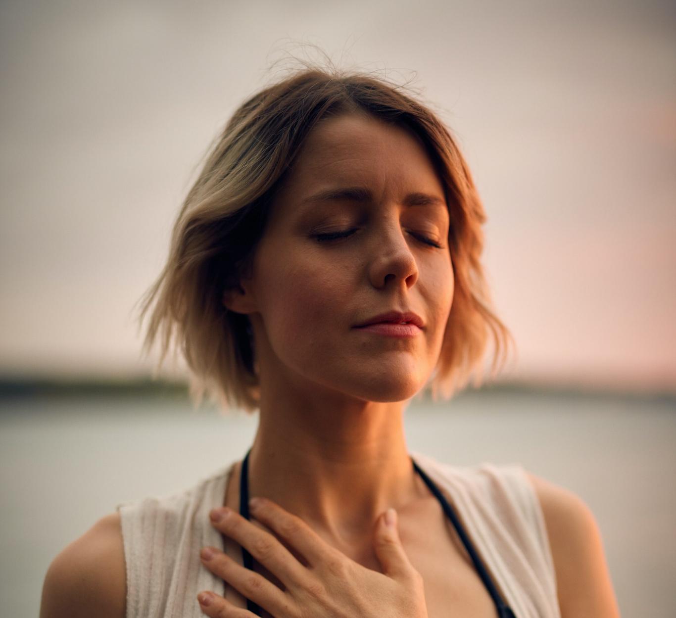 Подружитися із собою: як турбуватись про себе у складні часи?