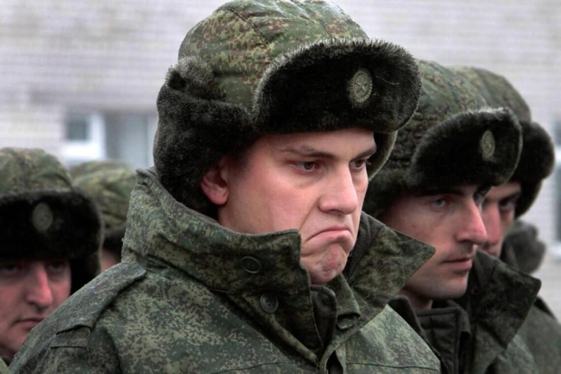 Москва цьогоріч хоче набрати до армії 400 тисяч контрактників — британська розвідка