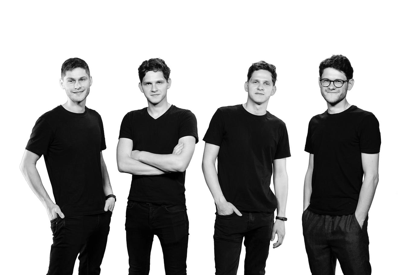 Військові нашу пісню «maskva» навмисно включають дуже гучно, щоб чули окупанти — учасник гурту «Spiv Brativ»