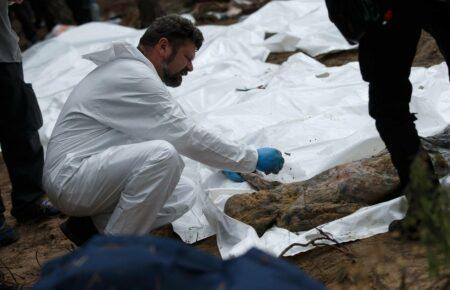 Массовое захоронение под Изюмом: эксгумированные тела имеют признаки пыток и насильственной смерти