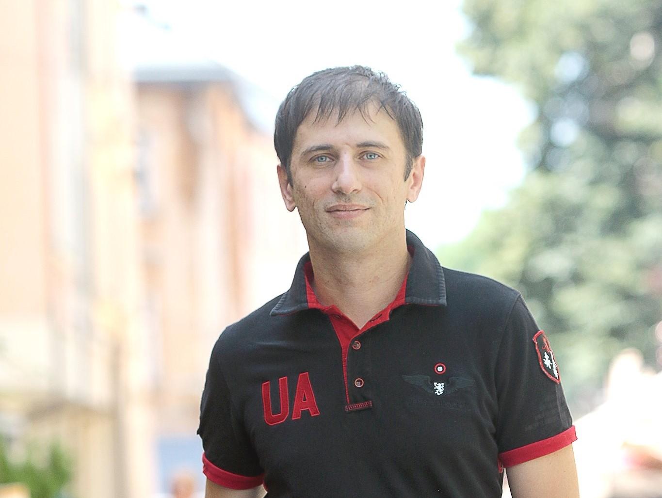 До львівського волонтера Святослава Літинського прийшла з обшуком поліція