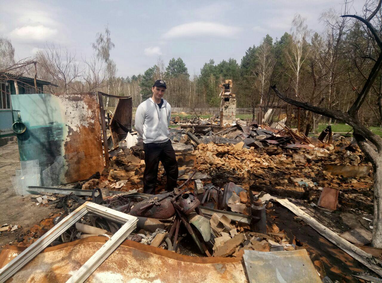 «Сусіда застрелили, ми хоронили його в городі» — Максим Мулик про життя в окупації під Бородянкою