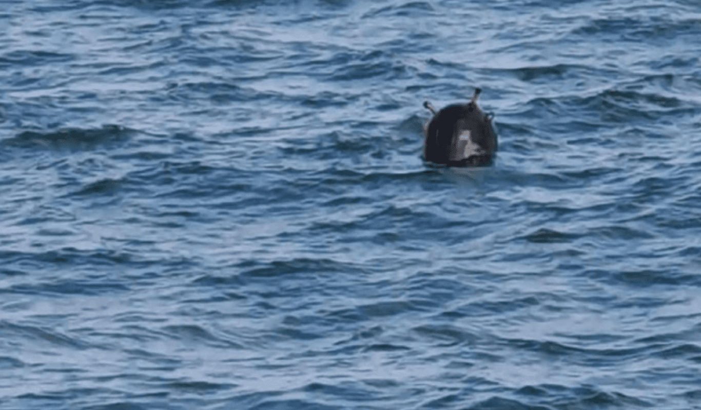 В Черном море на дрейфующей мине чуть не подорвался корабль ВМС Румынии