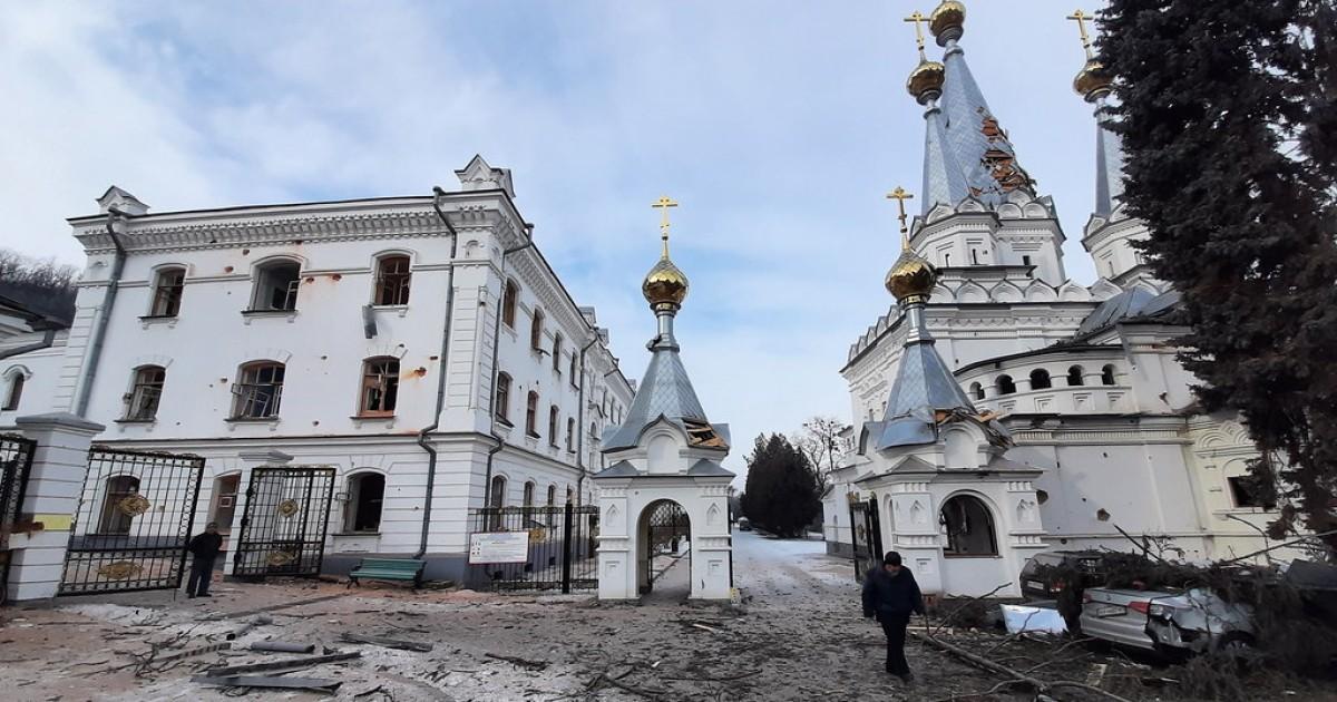 Люди, що ховаються у Лаврі, думають, що вони перебувають під захисним куполом — автор фільму про Святогірськ