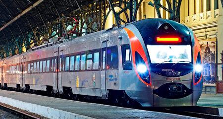 Через затримку поїзда унаслідок негоди у Сумах організовують додатковий транспорт