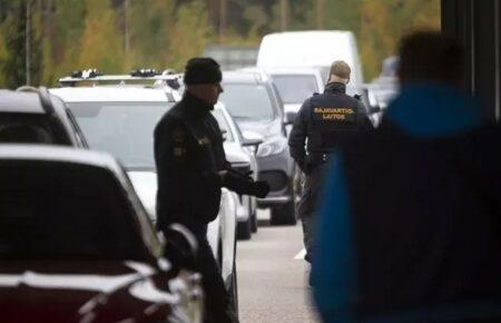 Фінляндія планує цієї ночі закрити кордон для російських туристів — ЗМІ