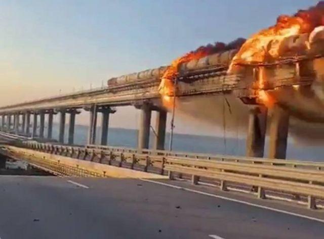 Международное гуманитарное право позволяет Украине атаковать Крымский мост — адвокат