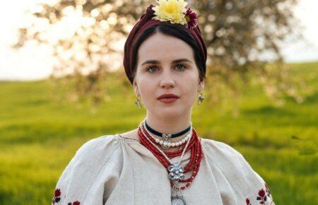 Сценічний та автентичний образи України: у чому різниця?