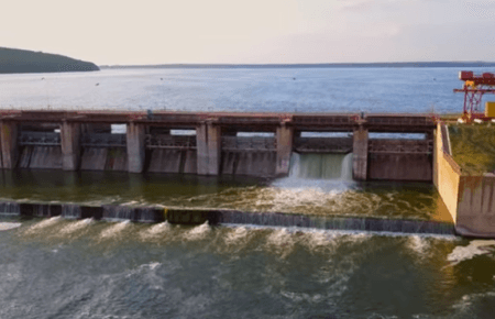 175 кг тротилу та 68 мін від росіян — вибухотехніки запобігли вибуху дамби на Харківщині