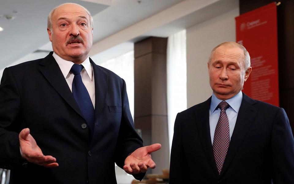 Лукашенко і Путін домовилися про розгортання спільного «регіонального угруповання військ»