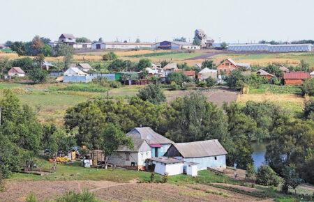 Російська армія випустила 10 ракет по селу на Сумщині