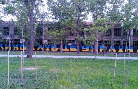 Уже відомо про 5-х загиблих, серед них рятувальник на човновій станції — журналістка про наслідки нічного обстрілу Миколаєва (оновлено)