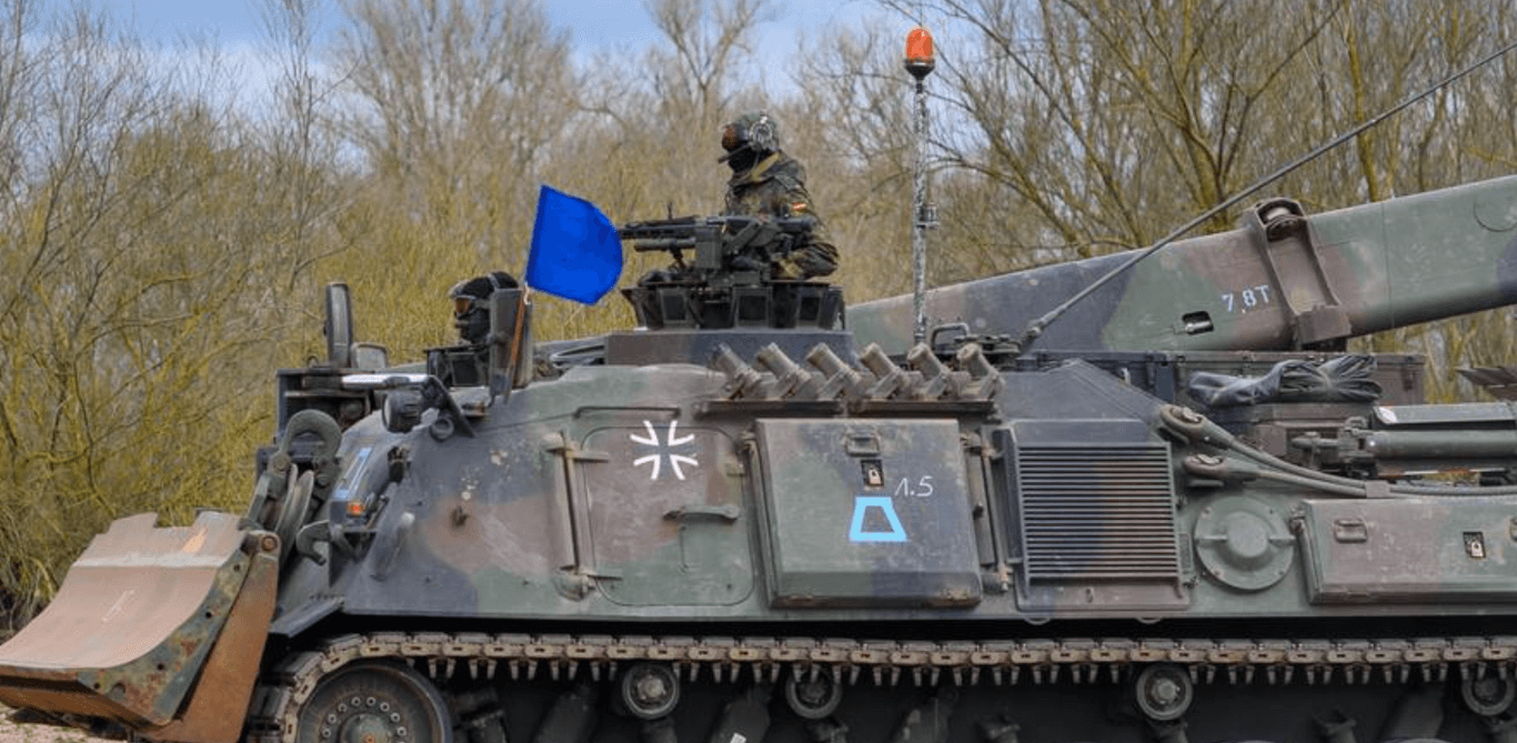 Германия передала Украине зимнее обмундирование и 5 БРЭМ